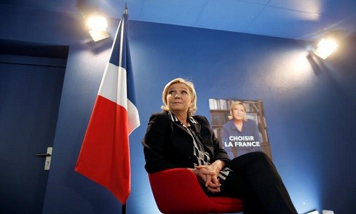 Loat hinh an tuong ve hai ung vien Tong thong Phap Le Pen-Macron