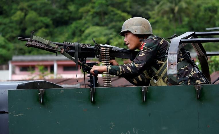 Anh nong hoi quan doi Philippines tan cong phien quan o Marawi-Hinh-5