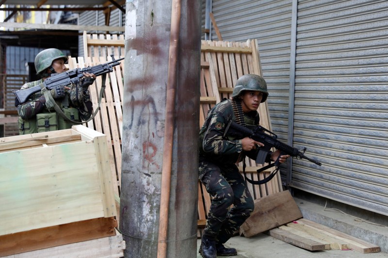 Binh si Philippines gap kho khi doi dau phien quan o Marawi-Hinh-3
