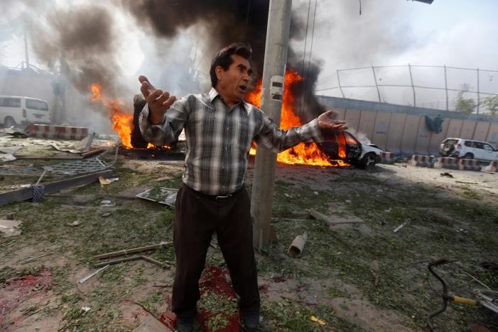 Hien truong danh bom dam mau o Kabul, 430 nguoi thuong vong-Hinh-9
