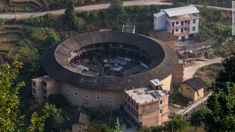 Chiem nguong nhung ngoi nha Tulou doc dao o Trung Quoc-Hinh-6