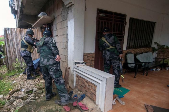 Chum anh Quan doi Philippines truy lung khung bo o Marawi-Hinh-7