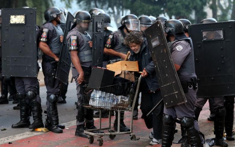 Anh: Brazil truy quet “tu diem ma tuy” o Sao Paulo-Hinh-10