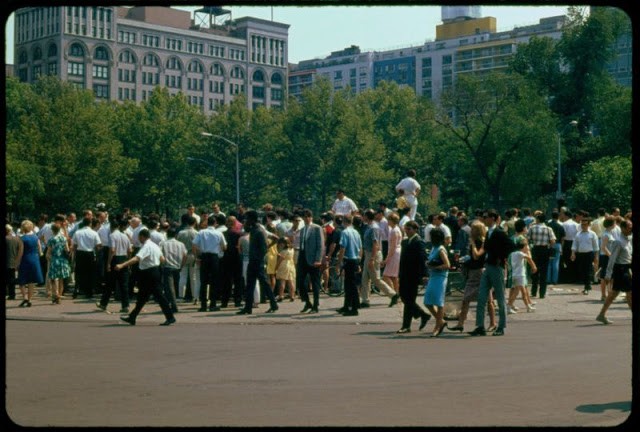 Bat ngo cuoc song nhon nhip o New York giua thap nien 1960-Hinh-12