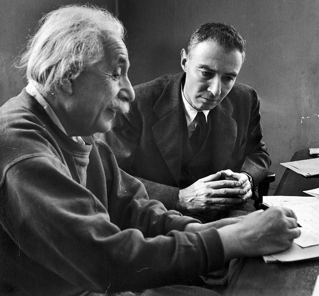 Anh hiem ve thien tai Albert Einstein thap nien 1940-Hinh-10