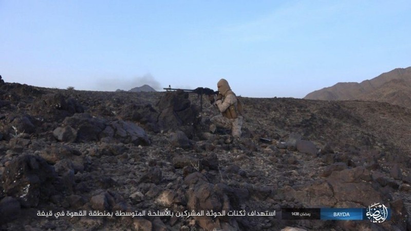 Anh: Khung bo IS tan cong ac liet quan Houthi o Yemen-Hinh-7