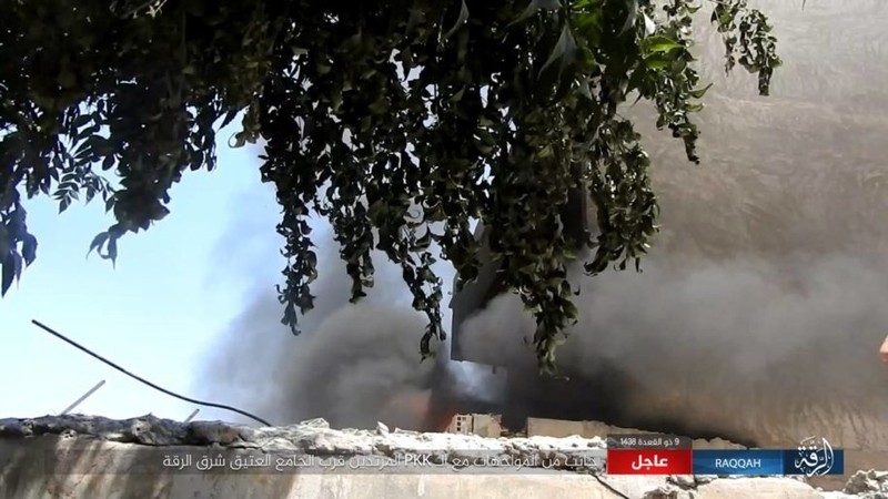 Kinh hoang IS bat tre em danh bom lieu chet o Raqqa-Hinh-12