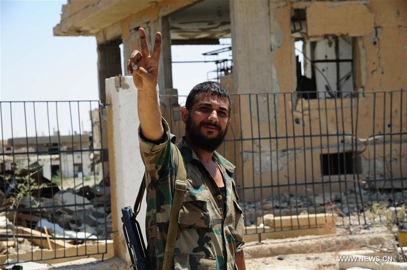 Anh: Giai phong al-Sukhnah, quan doi Syria sap “cong pha” Deir Ezzor-Hinh-10