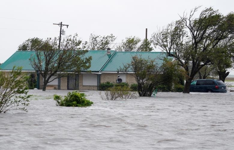 Khiep canh tuong sieu bao Harvey tan pha bang Texas, My-Hinh-10