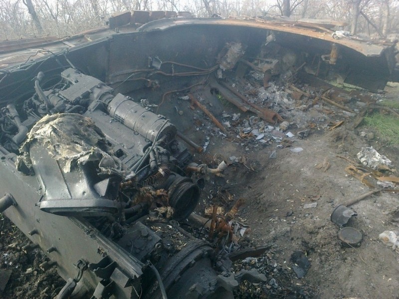 Hai hung “nghia dia xe tang” Ukraine o Donbass-Hinh-2