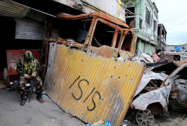 Chum anh canh tuong do nat trong thanh pho Marawi