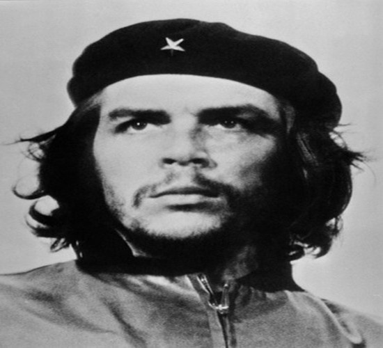 Hinh anh bat tu ve “nghe si chien tranh du kich” Che Guevara