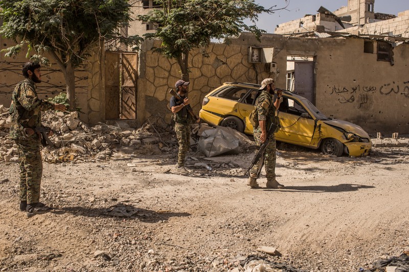 Toan canh chien dich giai phong thanh pho Raqqa cua SDF-Hinh-16
