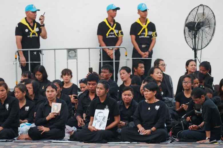 Bien nguoi du le hoa tang co Quoc vuong Bhumibol-Hinh-4