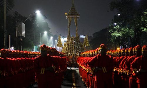 Bien nguoi du le hoa tang co Quoc vuong Bhumibol-Hinh-6