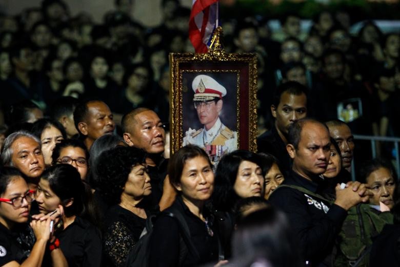 Bien nguoi du le hoa tang co Quoc vuong Bhumibol-Hinh-9