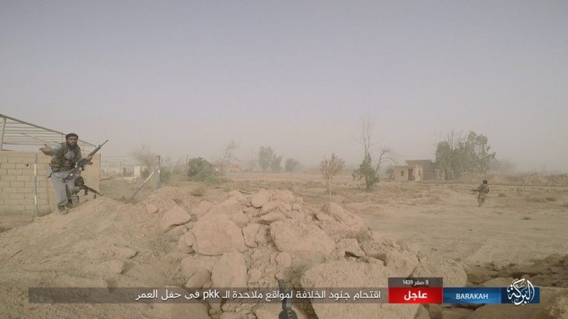 Anh: IS phan cong SDF o mo dau lon nhat Syria-Hinh-13