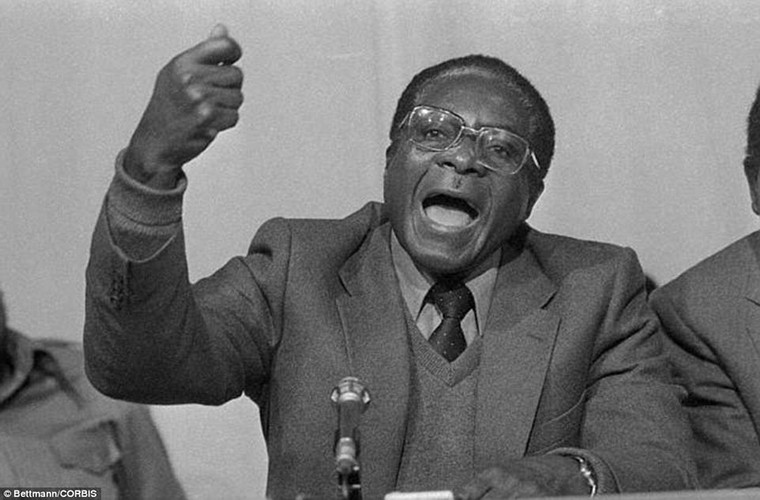 Nhung khoanh khac dang nho trong cuoc doi Tong thong Zimbabwe Robert Mugabe-Hinh-14