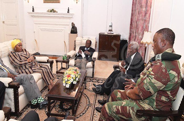 Can canh cuoc dam phan giua Tong thong Mugabe va Quan doi Zimbabwe-Hinh-2