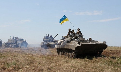 Ukraine chuan bi tong luc tan cong Donbass?