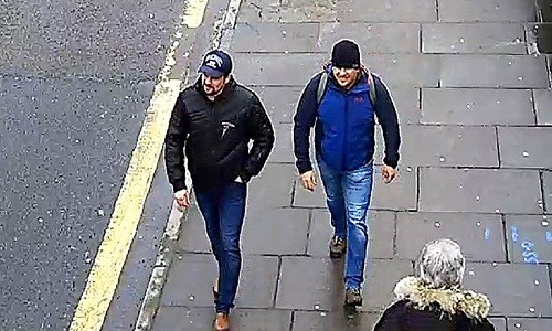 Anh “vach mat” nghi pham dau doc diep vien Skripal, Nga dap tra