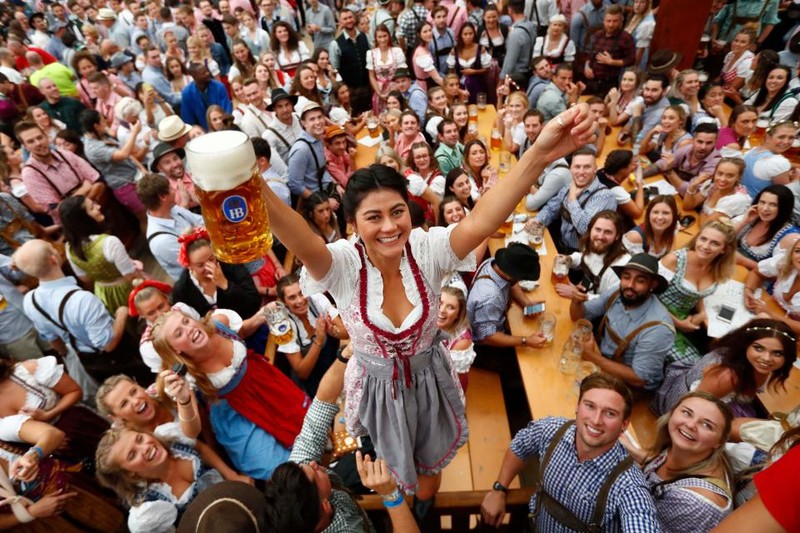 Choang ngop le hoi bia lon nhat the gioi Oktoberfest tai Duc-Hinh-5