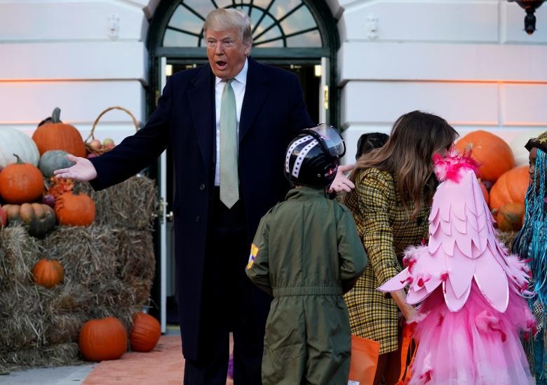 Ma mi le hoi Halloween cua ong Trump tai Nha Trang-Hinh-2