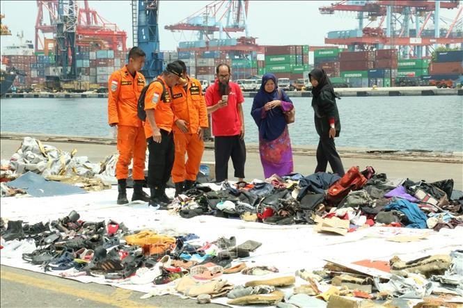 Nhiem vu nghiet nga cua doi cuu ho may bay Indonesia lao xuong bien