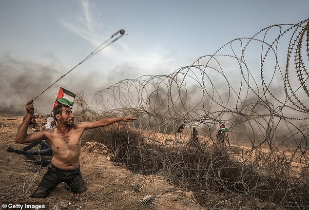 Dung do Israel-Palestine bung phat du doi, chi huy Hamas bo mang-Hinh-8