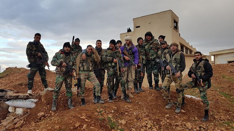 Quan doi Syria bao vay Manbij, ngan Tho Nhi Ky “xam luoc”-Hinh-8