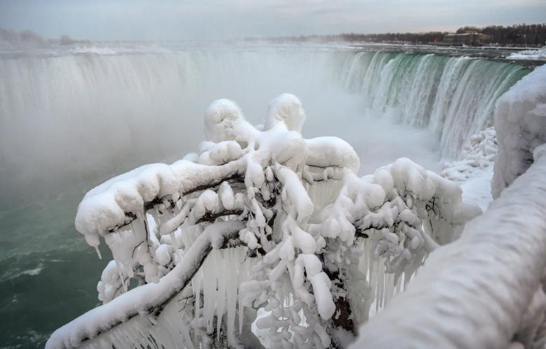 Ngoan muc canh thac nuoc dong bang o My-Canada-Hinh-7