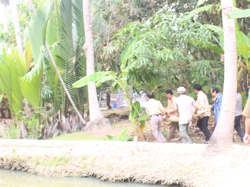 Xay ra mau thuan, chong dung dao sat hai vo va mot nguoi phu nu khac