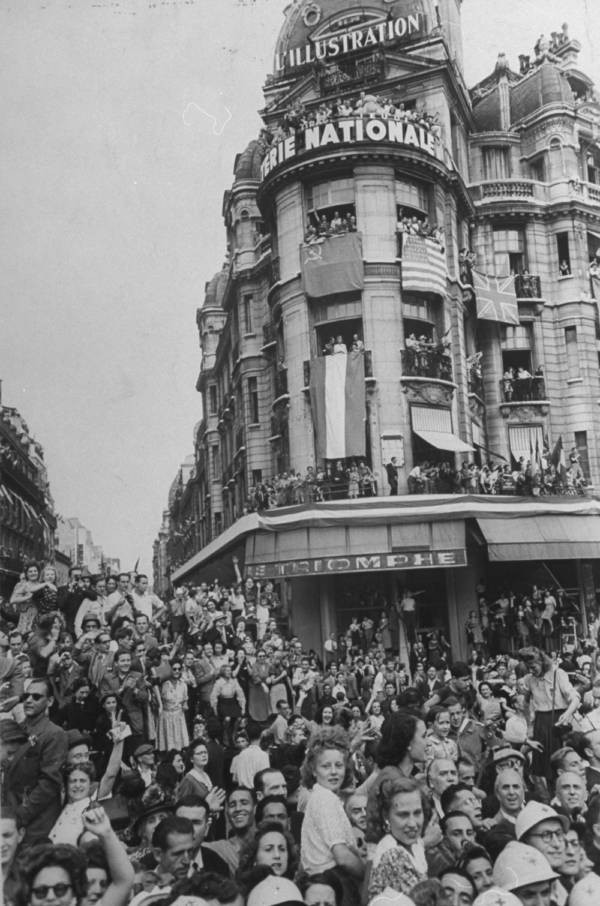 Loat hinh an tuong ngay giai phong thu do Paris nam 1944-Hinh-9