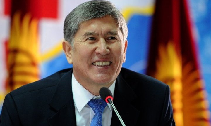 Chan dung cuu Tong thong Kyrgyzstan vua bi cao buoc giet nguoi-Hinh-4