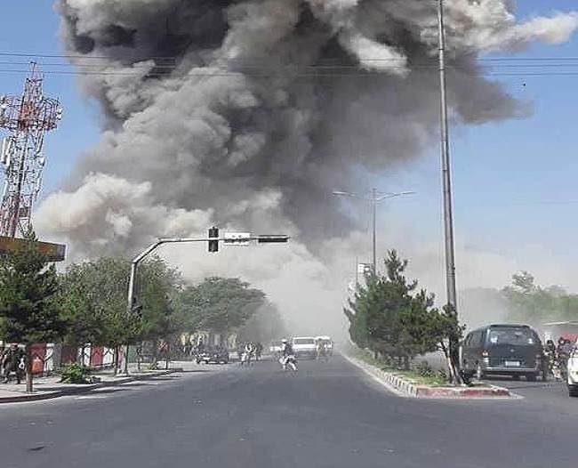 Nhin lai loat vu danh bom dam mau o Afghanistan nam 2019-Hinh-12