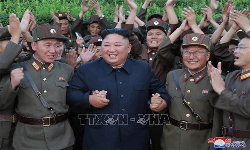 Trieu Tien sua Hien phap cung co quyen luc cua ong Kim Jong-un