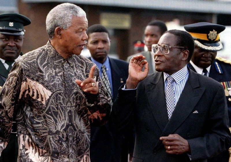Cuu Tong thong Mugabe: Tu anh hung dan toc den nha doc tai-Hinh-7