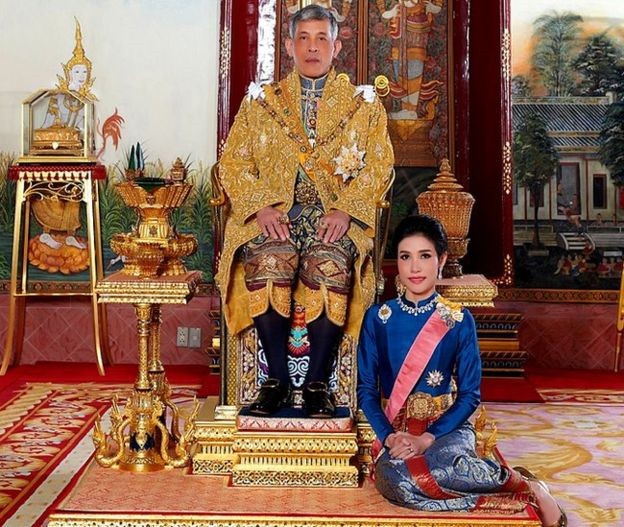 Dieu gi cho doi Hoang quy phi Thai Lan sau cu soc phe truat?-Hinh-3