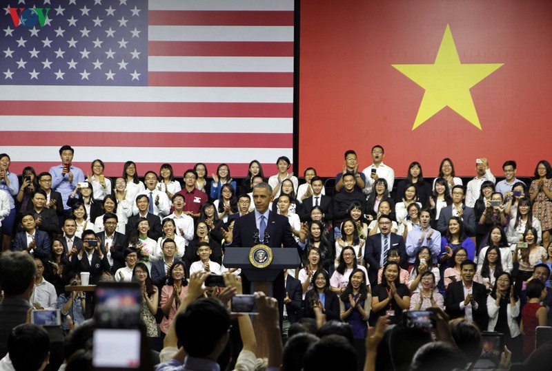 Nhin lai chuyen tham Viet Nam day an tuong cua cuu Tong thong My Obama-Hinh-17