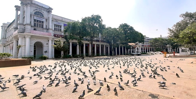 An Do vang lang trong ngay “Tu gioi nghiem” doi pho voi Covid-19