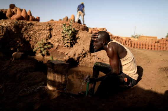 Sudan “dung ngoi khong yen” vi sieu dap 5 ty USD Dai Phuc Hung-Hinh-10