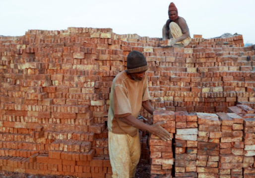 Sudan “dung ngoi khong yen” vi sieu dap 5 ty USD Dai Phuc Hung-Hinh-9