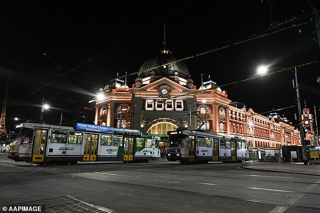 Cuoc song o thanh pho Melbourne bi phong toa giua “bao” COVID-19-Hinh-8