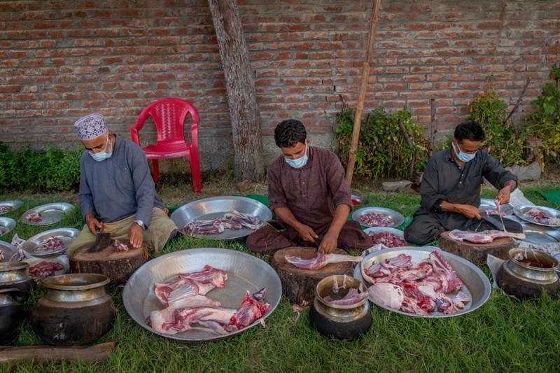 Can canh dam cuoi “khac thuong” o vung Kashmir thoi COVID-19-Hinh-9