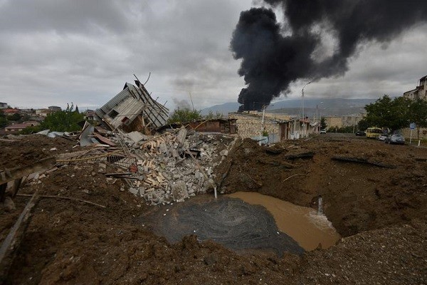 Ben trong khu vuc Nagorno-Karabakh giua xung dot Azerbaijan - Armenia-Hinh-5