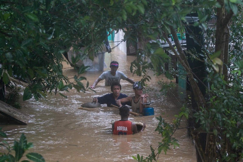 Bao Vamco nhan chim vung thu do Philippines, huong vao Bien Dong-Hinh-10