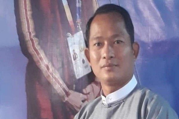 Chinh tri gia Myanmar vua tu vong sau khi bi bat giu la ai?