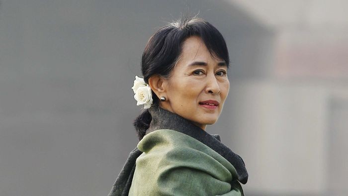 Bien co chinh tri o Myanmar: Chiu loat cao buoc...ba Suu Kyi co thoat?-Hinh-9