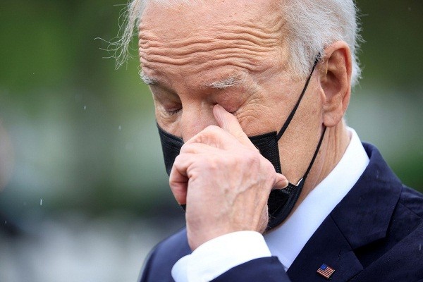 Tong thong Biden khoc sau khi thong bao rut quan khoi Afghanistan