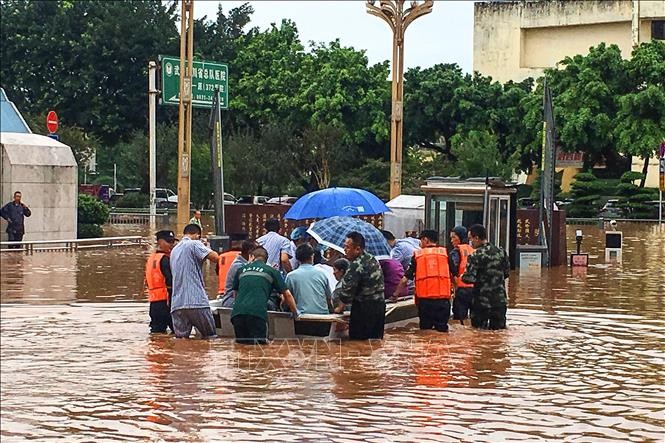 Mua lon tai Trung Quoc: 5 nguoi thiet mang va nhieu nguoi mat tich